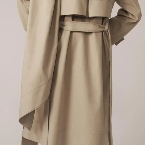 NWOT / REMOVABLE VEST TRENCH COAT 2 IN 1 / THE ITEM ZARA WOMAN